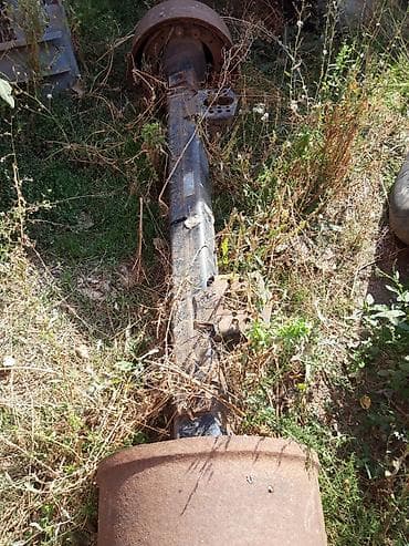 полик 5 д: Задняя правая Ступица Volvo 2000 г., Б/у, Оригинал — 2