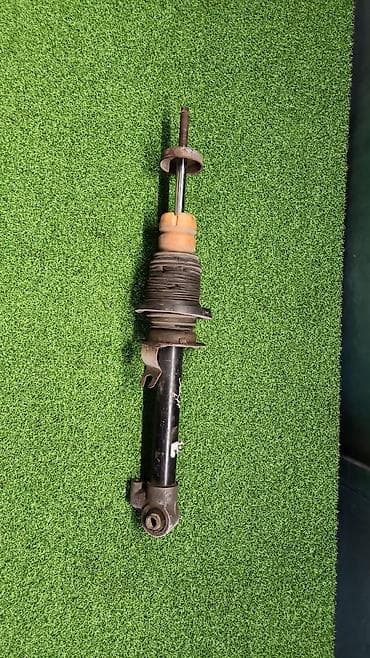 bmv e32: Задний амортизатор BMW 1999 г., Б/у, Оригинал, Германия — 1