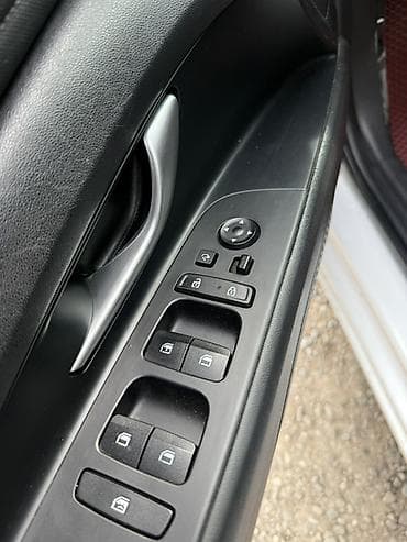 Транспорт: Hyundai Avante: 2020 г., 1.6 л, Автомат, Гибрид — 7
