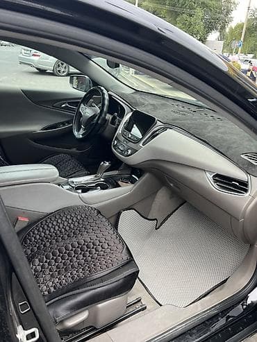 Транспорт: Chevrolet Malibu: 2018 г., 1.5 л, Автомат, Седан — 4