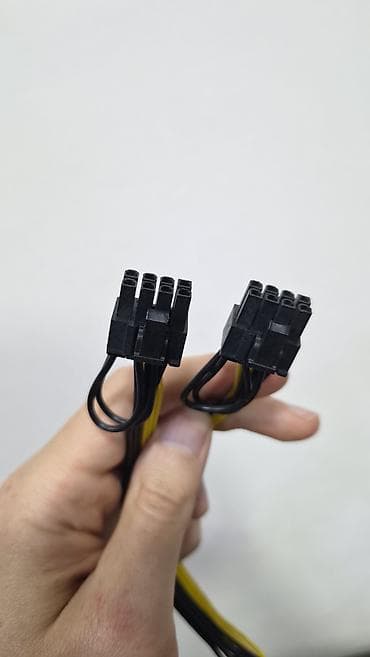 8 пин: Переходник питания PCI‑Express: 6‑pin (PCIe) → два разъёма 6+2‑pin — 3