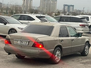 124 ешка: Mercedes-Benz W124: 1994 г., 2 л, Механика, Бензин, Седан — 5
