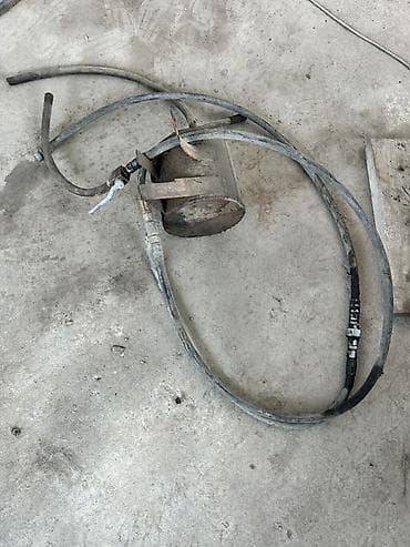 продаю портер самосвал: Рама от самосвал Портер 1 
Цилиндр, шланги в комплекте — 3