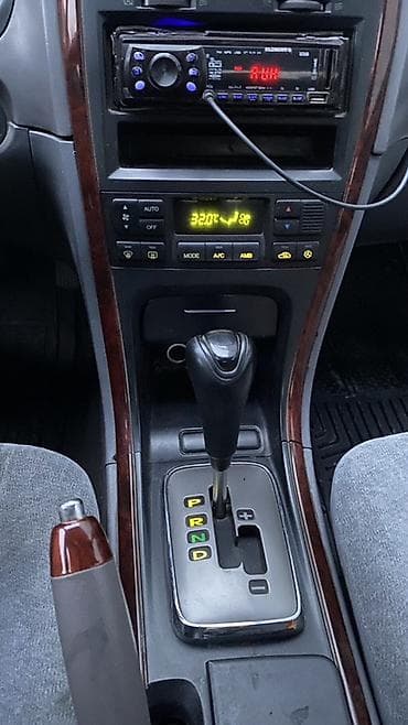 Продажа авто: Kia Magentis: 2005 г., Седан — 6