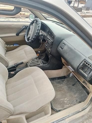 Транспорт: Volkswagen Passat: 1988 г., 1.8 л, Бензин, Седан — 7
