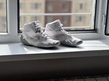 nike react: Мужские кроссовки, 42, 42.5, Nike, Б/у, цвет - Серый, Самовывоз, Платная доставка — 1