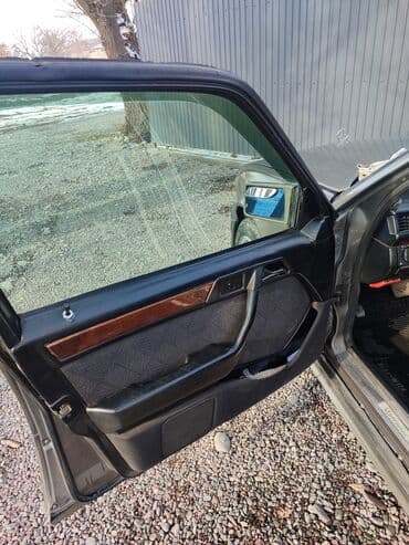 e39 540: Mercedes-Benz W124: 1994 г., 3.2 л, Автомат, Бензин, Седан — 7