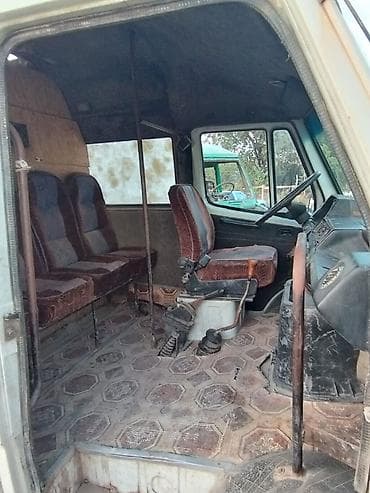 фури: Mercedes-Benz T1: 1988 г., 2.4 л, Механика, Дизель, Фургон — 6