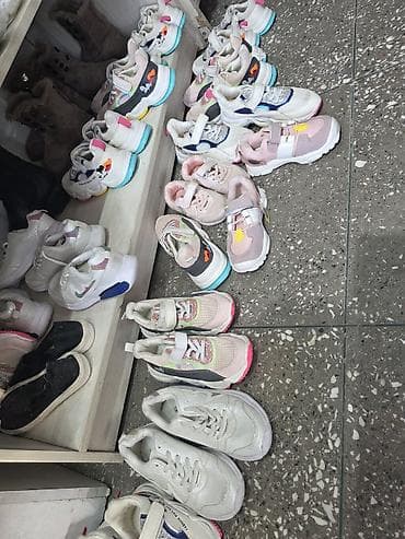 Детские кроссовки и кеды - Модели для девочек: светлые и пастельные