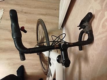 Велосипеды: Шоссейный велосипед, Рама M (156 - 178 см), Б/у — 1