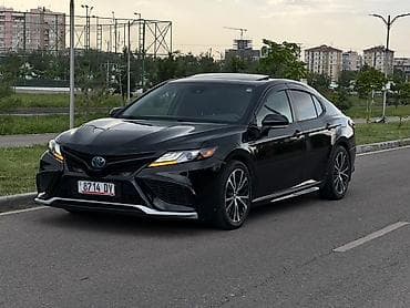 prius plus: Toyota Camry: 2020 г., 2.5 л, Автомат, Гибрид, Седан — 1