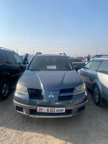 l 200: Mitsubishi Outlander: 2004 г., 2 л, Механика, Газ, Внедорожник — 5