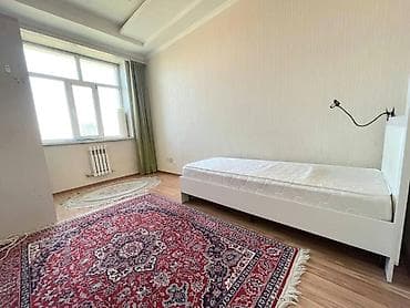 Кыймылсыз мүлк: СРОЧНО!!! Адрес: Боконбаева 152 Квартира на 4 этоже здания состоит из — 8