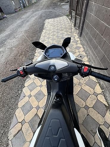 колесо мотороллер: Скутер JILANG T-MAX, городской максискутер в бело‑чёрном цвете — 5