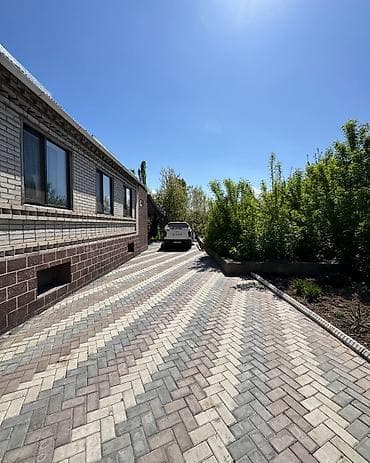 Дома: ✨ Продаётся дом в с. Сокулук ✨ 🏡 Характеристики: • Участок - 15 соток — 3