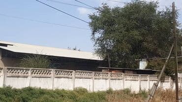 земельный участок производственного назначения: Срочно !!! продаю складские помещения площадью 10 000 м2 . Участок — 8