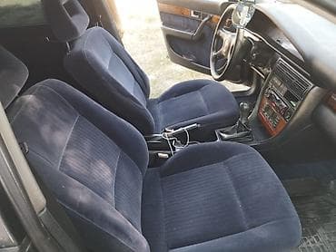 аудио техника: Audi 100: 1993 г., 2.8 л, Механика, Бензин, Седан — 3