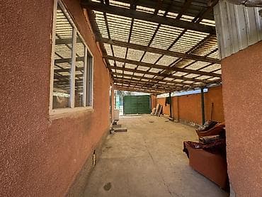 сдаю в аренду с последующим выкупом: Продаётся 3х ком + (кухня-санузел-прихожая)дом по Ул .Убукеева 8?.Дом — 7