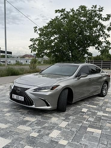 2025: Lexus ES: 2025 г., 2.5 л, Гибрид, Седан — 3