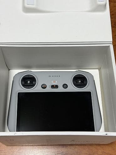 DJI Mini 3 Pro с пультом DJI RC (встроенный экран) Компактный