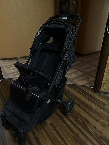 lux: Коляска, Другой бренд, цвет - Черный, Б/у — 1