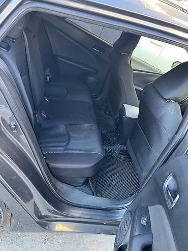 коврик приус: Toyota Prius: 2016 г., 1.8 л, Автомат, Гибрид, Хэтчбэк — 3