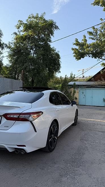 360: Toyota Camry: 2018 г., 2.5 л, Автомат, Бензин, Седан — 4