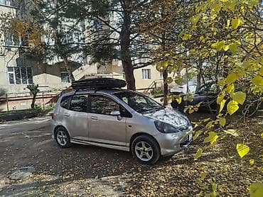 Honda Jazz: 2003 г., 1.3 л, Кол менен иштөөчү, Бензин, Хетчбек — 7