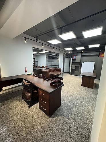 марч центр: Аренда офисов, 70 м², В бизнес центре — 2