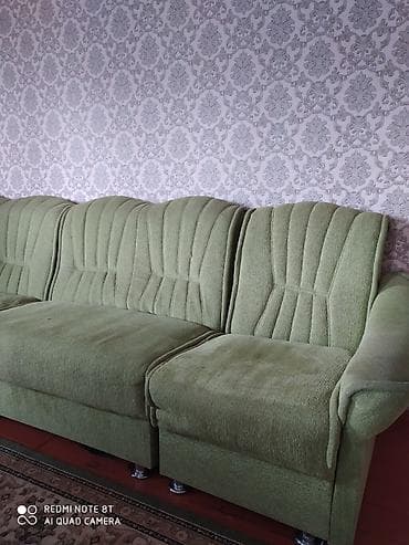 детский столик 3 в 1: Продаю диван, состоящий из трех комплектующих, 1кресло, и 2дивана — 2