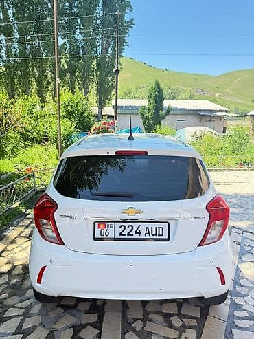 Продажа авто: Chevrolet Spark: 2017 г., 1 л, Вариатор, Бензин, Хэтчбэк — 6