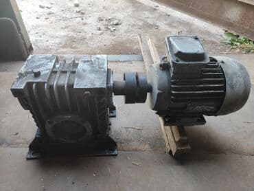 Насосы нерж пищевой молочница. Редукторы с мотором 2шт. Редуктор без