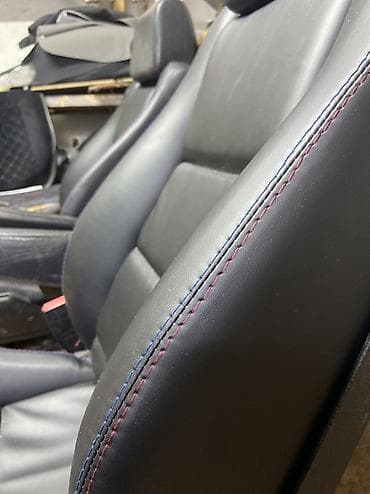 Пара передних автомобильных сидений (левое и правое) рекаро бмв -