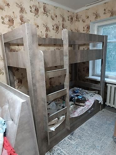 sofa bed: Двухъярусная усиленная кровать из ЛДСП в сером древесном оттенке, с 2 — 2