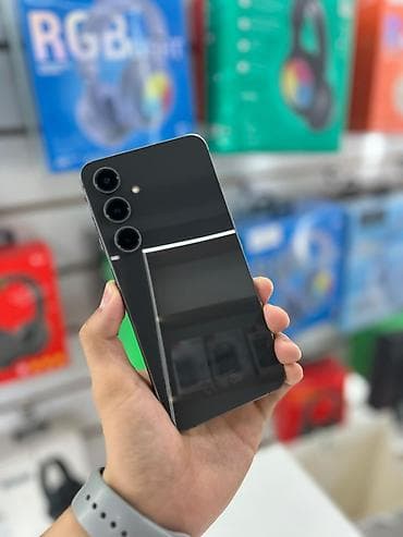 Samsung Galaxy S23, түсү - Кара
