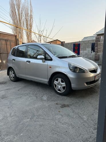 дом на обмен: Honda Jazz: 2004 г., 1.3 л, Вариатор, Бензиновая, Хэтчбэк — 2