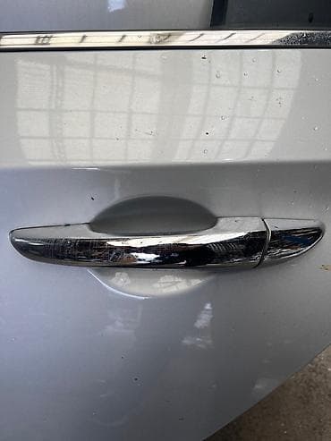 Задняя левая дверная ручка Дверная ручка Hyundai Б/у, Оригинал