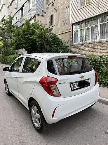 срочный: Chevrolet Spark: 2020 г., 1 л, Автомат, Бензин, Хэтчбэк — 5