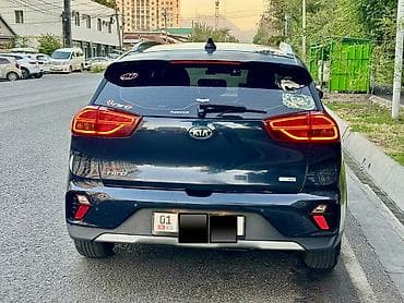 Продажа авто: Kia Niro: 2020 г., 1.6 л, Вариатор, Гибрид, Кроссовер — 3