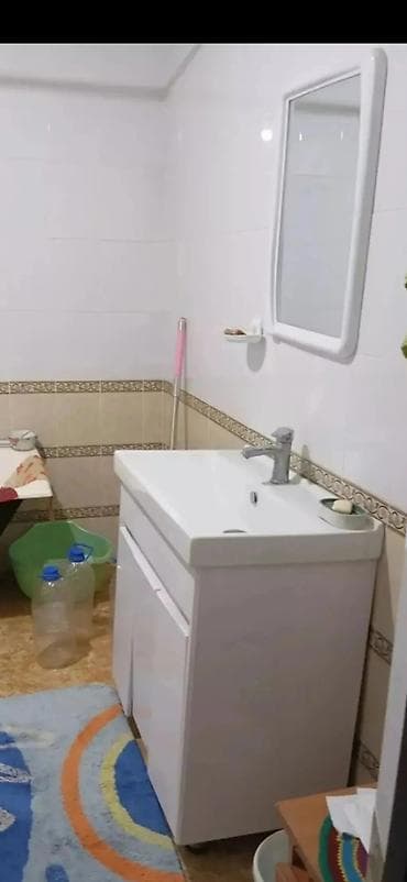 московская 191 бишкек: 60 м², 3 комнаты, Забор, огорожен — 2