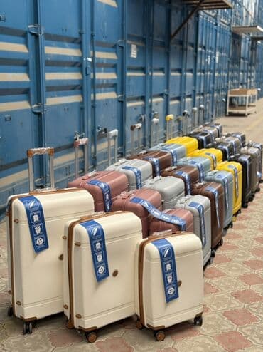 Киреге берилүүчү кийимдер: Тройка L M S = 5500 сом Двойка L + М = 4000 сом Двойка L + S = 3500 — 1