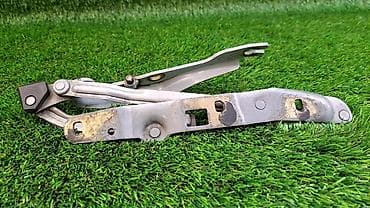 е38: Петля задняя крышки багажника L Е38 8 128 173 Год 2000 В отличном — 3