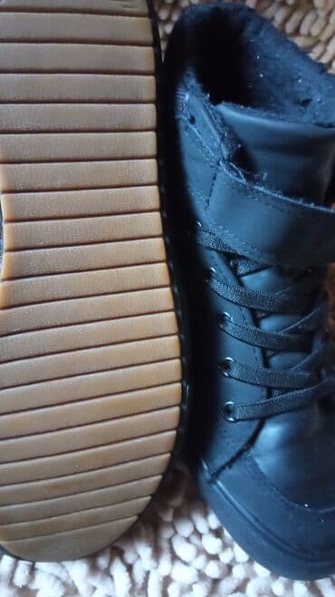 детская ортопедическая обувь: Продаю высокие кеды, хайтопы Деми Мур чёрные. Кожа. 35 размер — 3