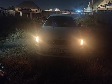 1 18: Daewoo Lanos: 1999 г., 1.5 л, Механика, Бензин, Седан — 2