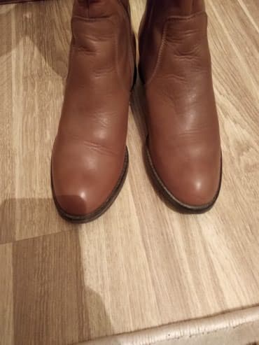 женская модельная обувь больших размеров: Продаю демисезонные сапоги 38 размер, коричневые, с высоким голенищем — 2
