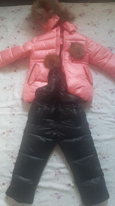 мусулманский одежда: Продаётся совершенно новая зимняя куртка с комбинезоном на 3-4-5 — 1