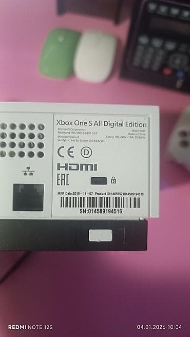 игры ps4 бишкек: X box one S игровая приставка нового поколения в комплекте джойстик — 2