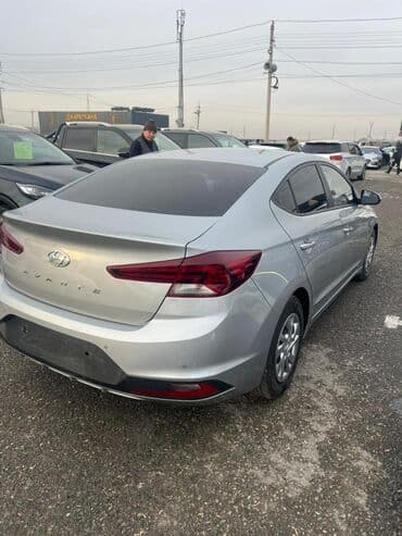 Тазалоочу каражаттар: Hyundai Avante: 2019 г., 1.6 л, Автомат, Газ, Седан — 4