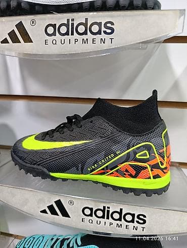 волейбол обувь: Детские футбольные бутсы/сороконожки для игры на искусственном газоне — 2