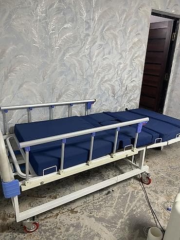 Медицинская одежда: Функциональная медицинская кровать с матрасом Продаётся медицинская — 2